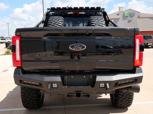 New 2026 Ford F250 Lariat w/ Black Appearance Package AWD/4WD image 5