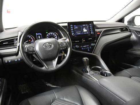 Used 2023 Toyota Camry SE FWD image 31