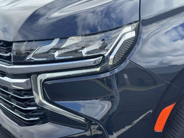Used 2024 Chevrolet Suburban LT AWD/4WD image 15