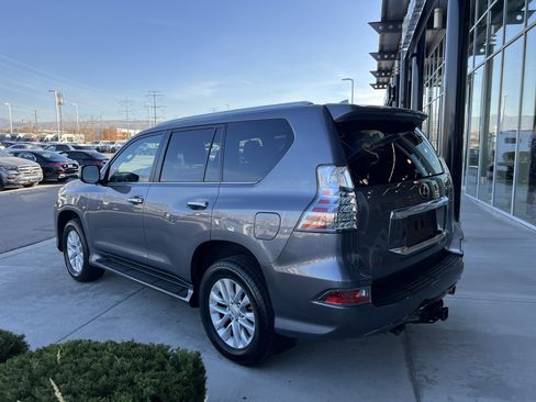 Used 2021 Lexus GX 460 Premium w/ Premium Package image 7
