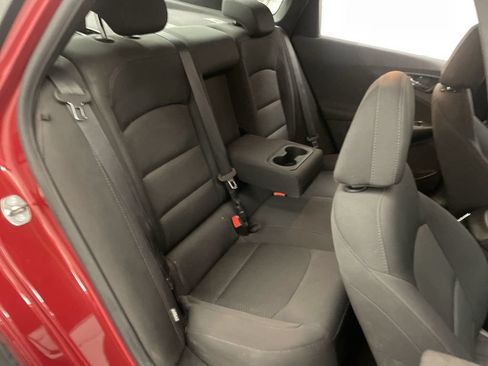 Used 2016 Chevrolet Malibu LT FWD image 20