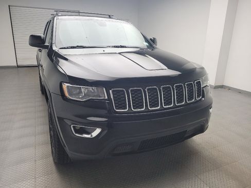 Used 2018 Jeep Grand Cherokee Laredo AWD/4WD image 14