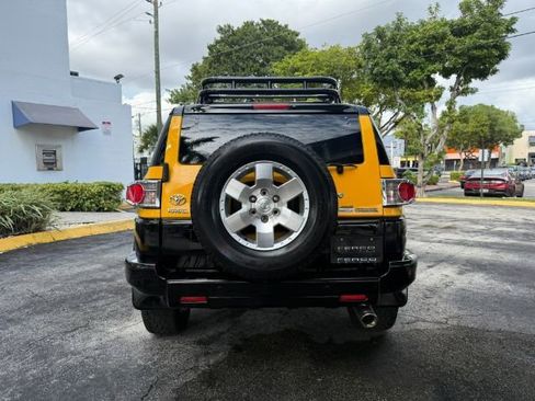 Used 2007 Toyota FJ Cruiser 2WD image 4