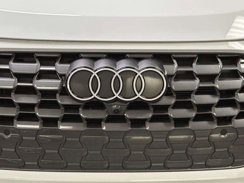 Used 2025 Audi Q5 Premium Plus w/ Premium Plus image 8