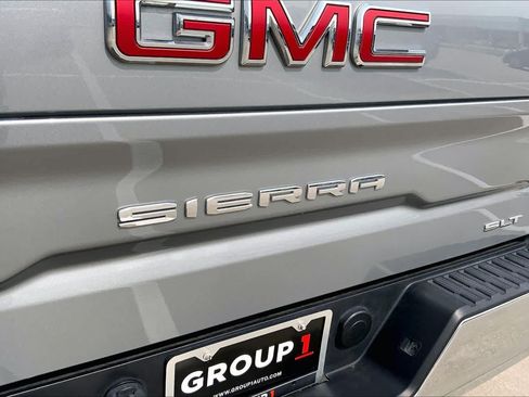Used 2025 GMC Sierra 1500 SLT RWD image 10