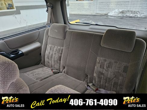 Used 2004 Pontiac Montana Extended w/ Climate Package image 12