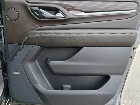 Used 2021 GMC Yukon XL Denali image 41