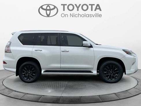 Used 2022 Lexus GX 460 Premium w/ Premium Package AWD/4WD image 7