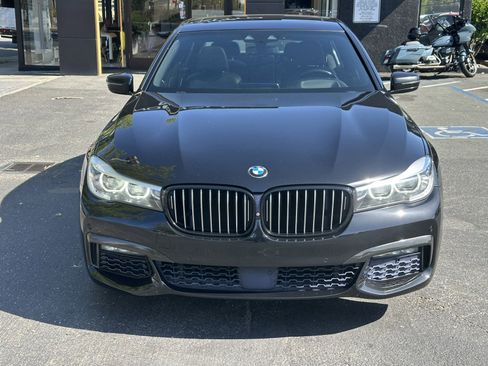 Used 2017 BMW 740i RWD image 5
