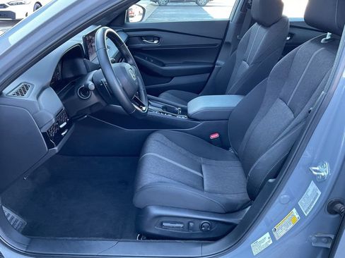 Used 2023 Honda Accord Sport image 10