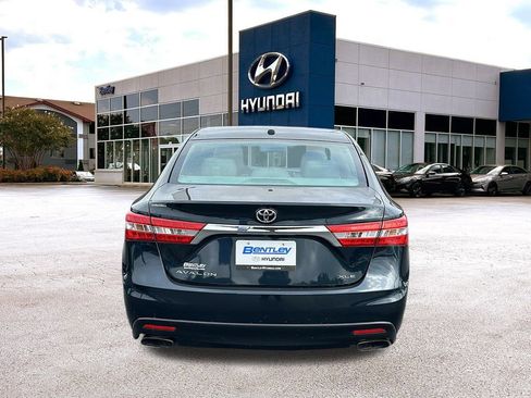 Used 2015 Toyota Avalon Limited image 4