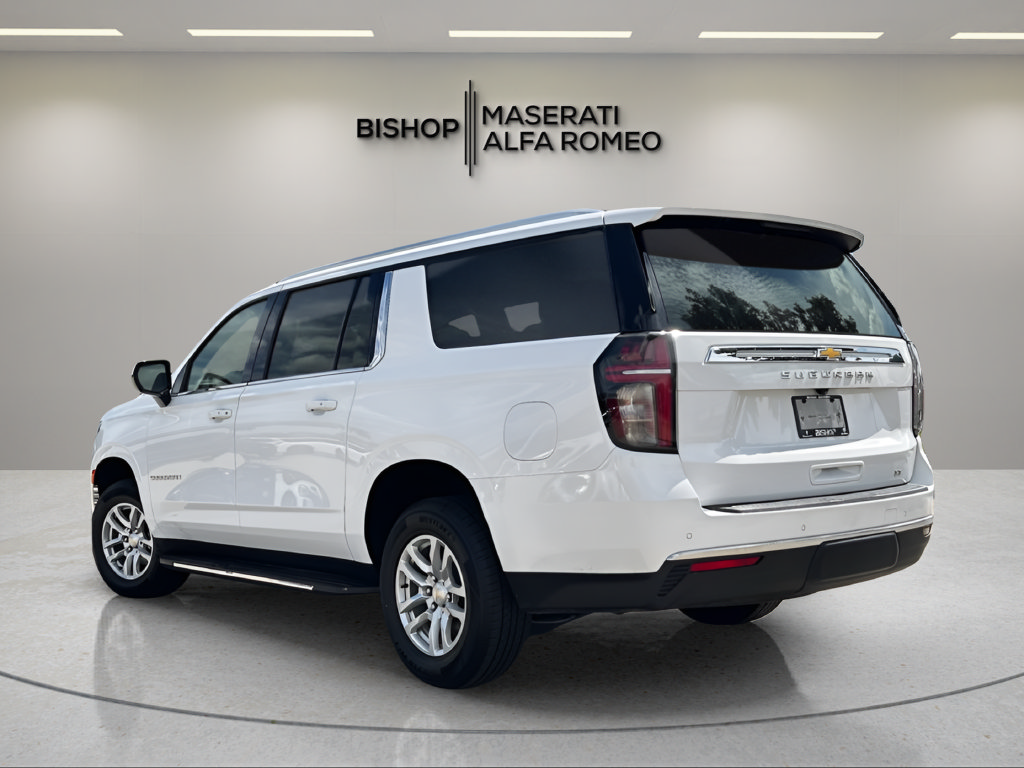Used 2024 Chevrolet Suburban LT RWD image 3