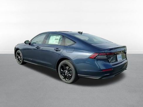 New 2025 Honda Accord SE image 6