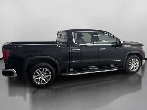 Used 2022 GMC Sierra 1500 SLT w/ SLT Premium Plus Package AWD/4WD image 11