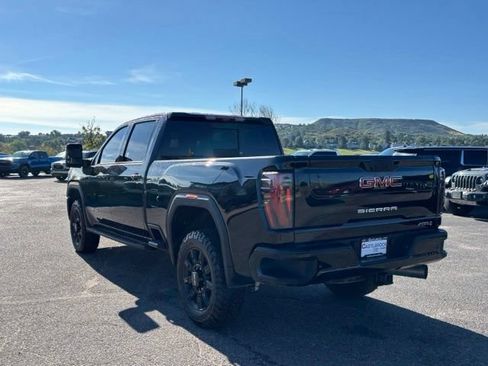 Used 2026 GMC Sierra 3500 AT4 w/ AT4 Premium Plus Package AWD/4WD image 3