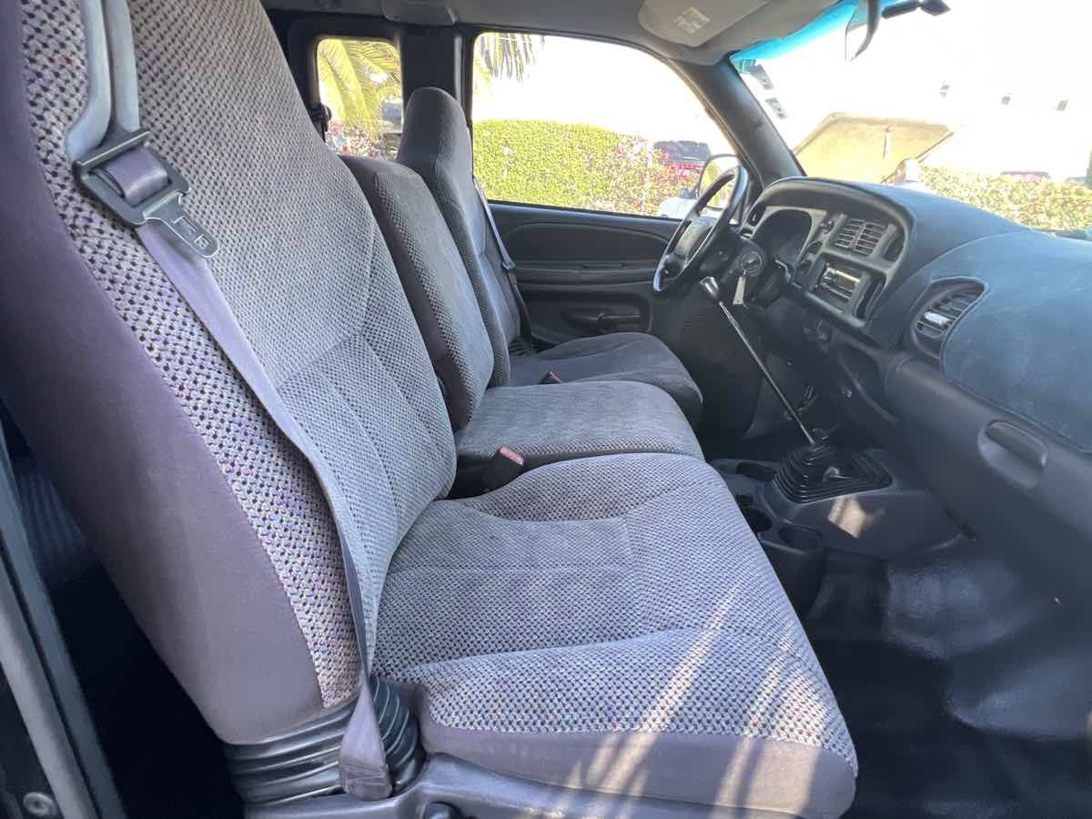 Used 2001 Dodge Ram 1500 Truck 2WD Quad Cab image 13