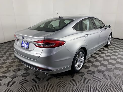 Used 2018 Ford Fusion S image 6