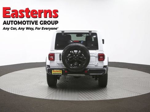 Used 2025 Jeep Wrangler Unlimited Sahara AWD/4WD image 33