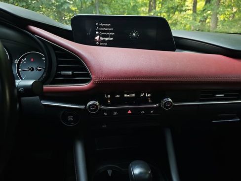 Used 2020 MAZDA MAZDA3 AWD Hatchback w/ Premium Pkg image 14