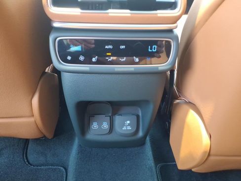 New 2026 Genesis GV80 2.5T Prestige AWD/4WD image 13