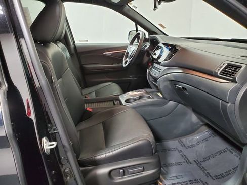 Used 2023 Honda Passport EX-L image 10