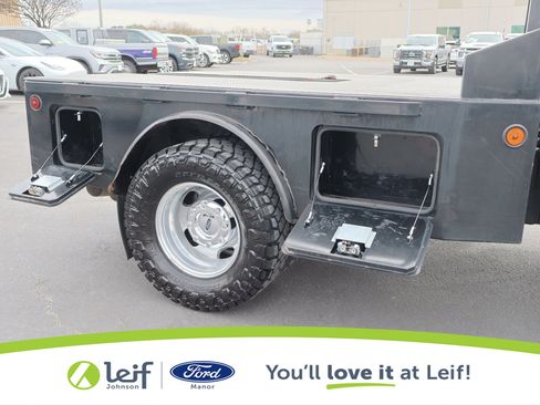 Used 2024 Ford F350 Lariat w/ Lariat Ultimate Package image 11