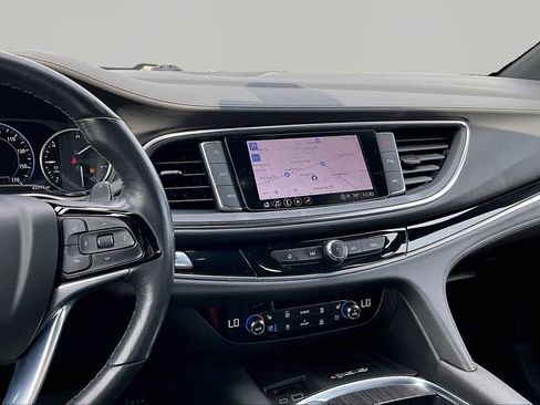 Used 2023 Buick Enclave Avenir w/ Avenir Technology Package AWD/4WD image 6