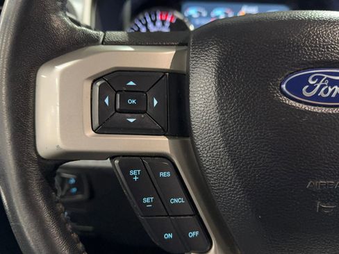 Used 2018 Ford F250 Lariat w/ Lariat Value Package image 32