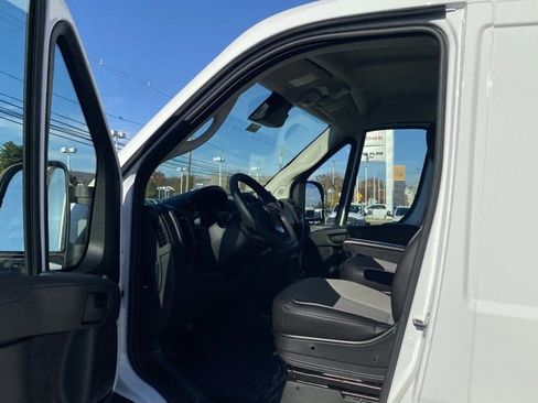 New 2026 RAM ProMaster 2500 w/ Convenience Group image 16