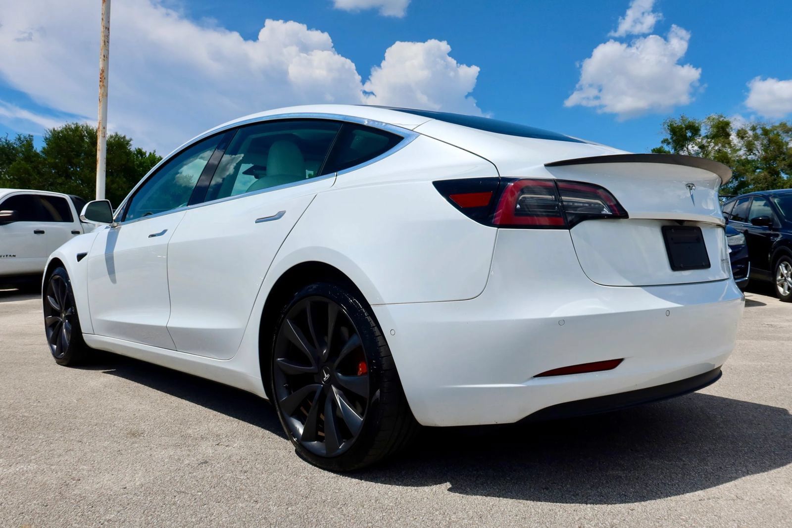 Used 2020 Tesla Model 3 Performance AWD/4WD image 2