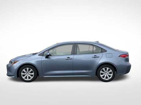 Used 2023 Toyota Corolla LE FWD image 2