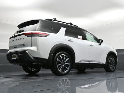 New 2026 Nissan Pathfinder Platinum image 33