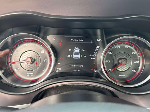 Used 2019 Dodge Charger SXT image 20