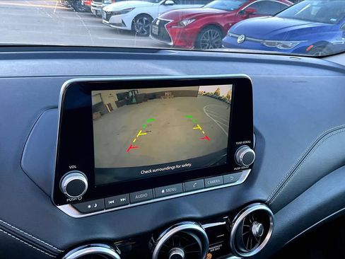 Used 2025 Nissan Sentra SV image 24