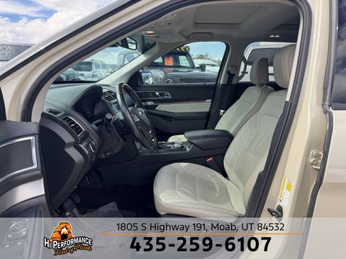 Used 2018 Ford Explorer Platinum image 17