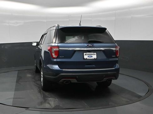 Used 2018 Ford Explorer XLT w/ Equipment Group 201A image 7