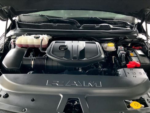 Used 2025 RAM 1500 Big Horn RWD image 30