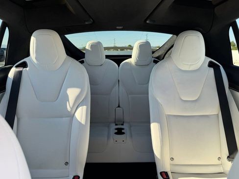 Used 2023 Tesla Model X AWD/4WD image 18