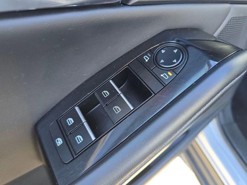 Used 2025 MAZDA CX-30 AWD 2.5 S w/ Preferred Package image 18