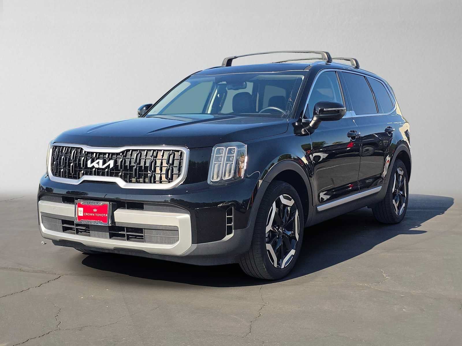 Used 2024 Kia Telluride EX w/ EX Captain's Chair Package FWD image 7