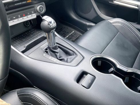 Used 2024 Ford Mustang Premium image 15