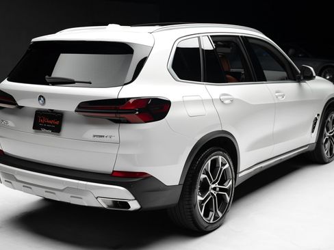 Used 2024 BMW X5 sDrive40i w/ Premium Package RWD image 34