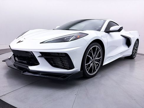 Used 2023 Chevrolet Corvette Stingray Premium Cpe w/ Z51 Performance Package RWD image 12