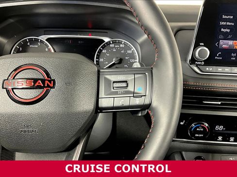 Used 2026 Nissan Rogue SV AWD/4WD image 12