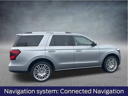 Used 2024 Ford Expedition Limited image 4