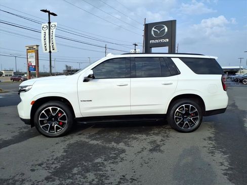 Used 2024 Chevrolet Tahoe RST w/ Luxury Package image 2