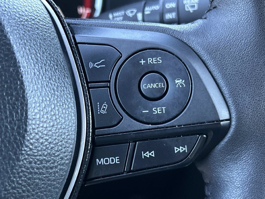 Used 2025 Toyota RAV4 XLE Premium w/ Weather Package FWD image 33