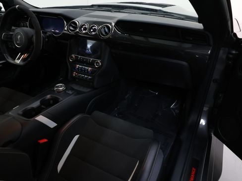 Used 2022 Ford Mustang Shelby GT500 w/ Carbon Fiber Track Pack RWD image 87