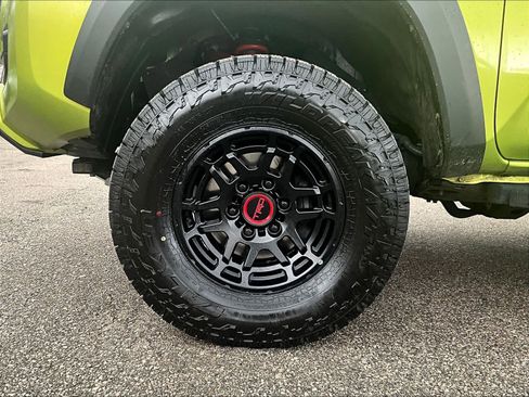 Used 2022 Toyota Tacoma TRD Pro image 7
