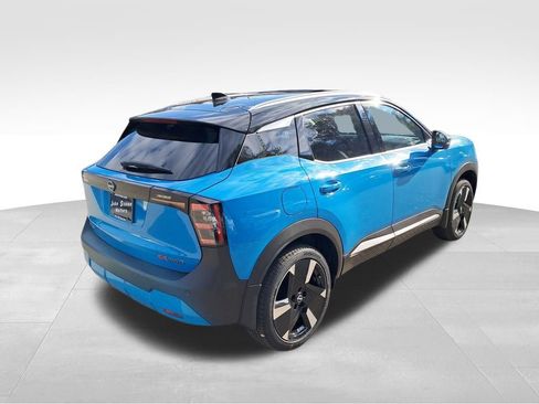 New 2026 Nissan Kicks SR w/ SR Premium Package AWD/4WD image 5